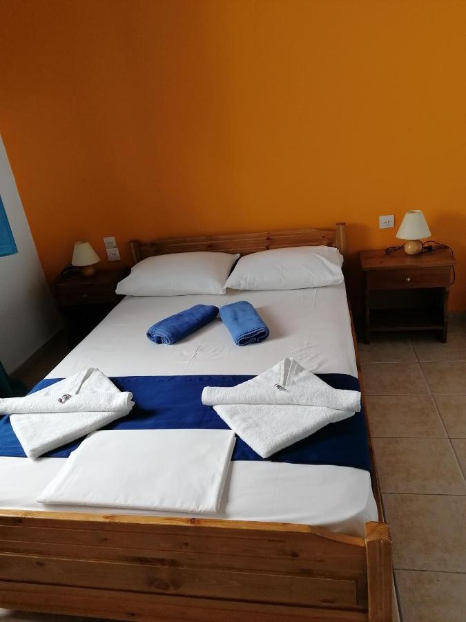 סקופלוס טאון Villa Evmenia Panoramic View & Sea Front Apartments מראה חיצוני תמונה