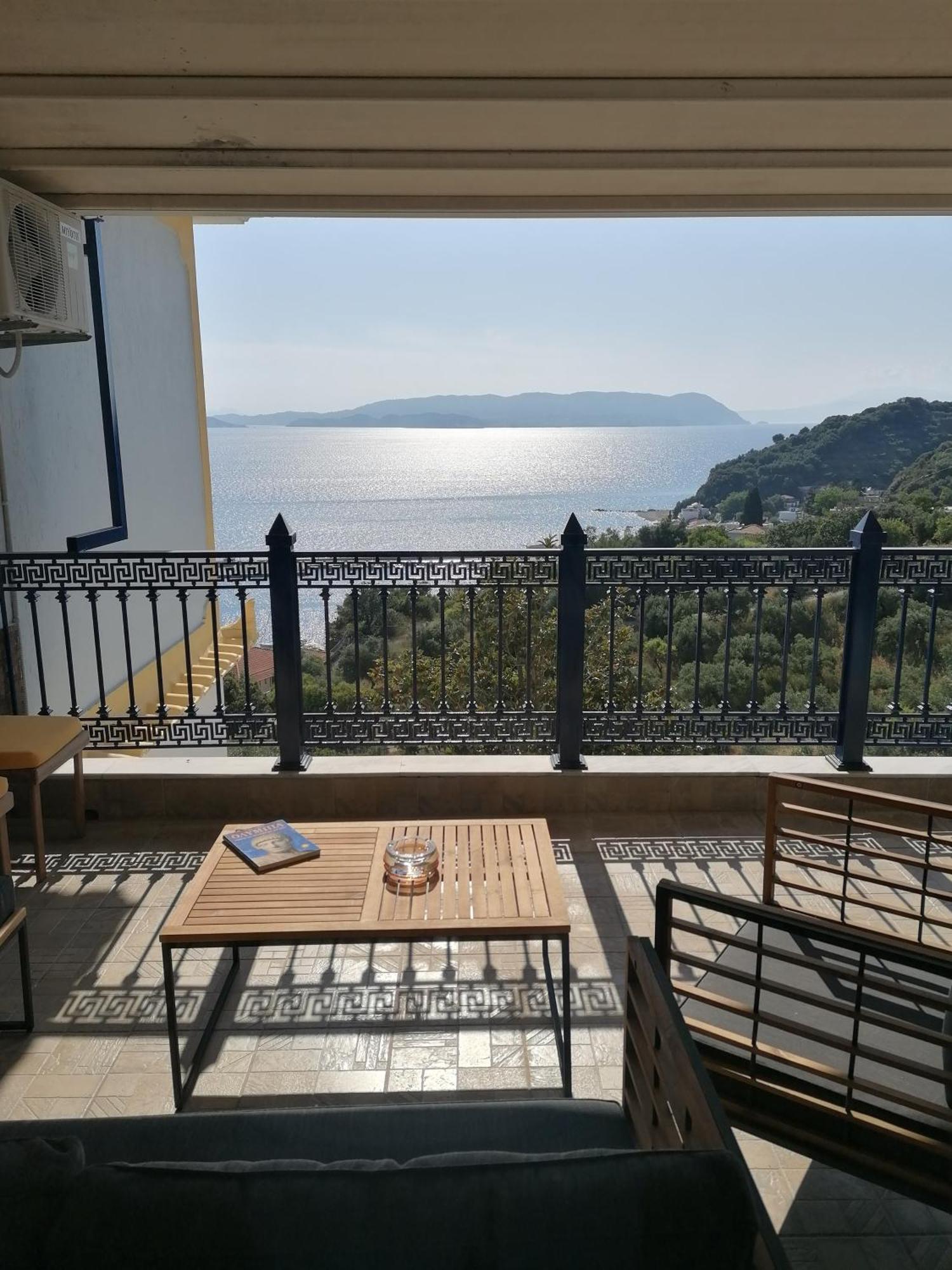 סקופלוס טאון Villa Evmenia Panoramic View & Sea Front Apartments מראה חיצוני תמונה